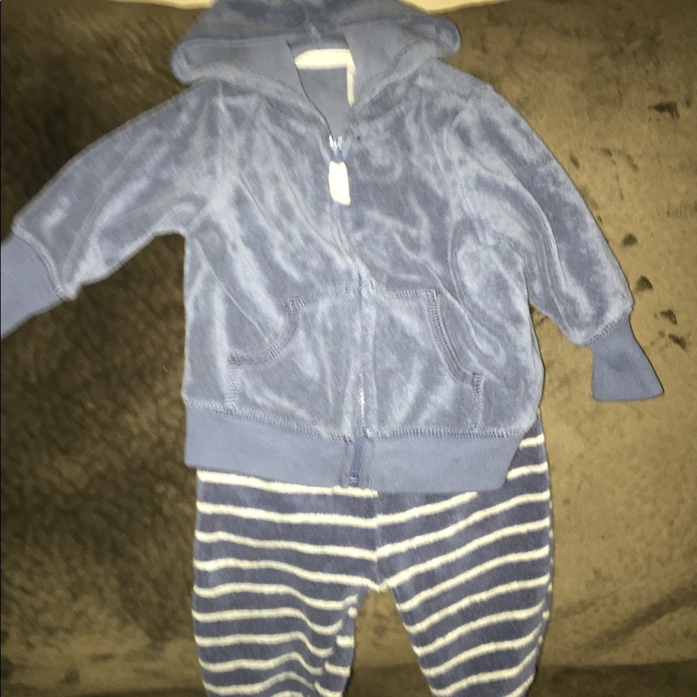 NWOT baby hoodie and pants set